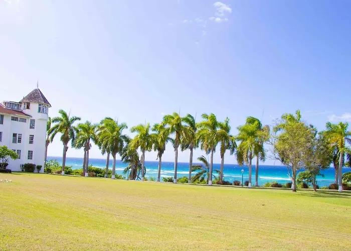 Malibu Ocean View Apartment Montego Bay